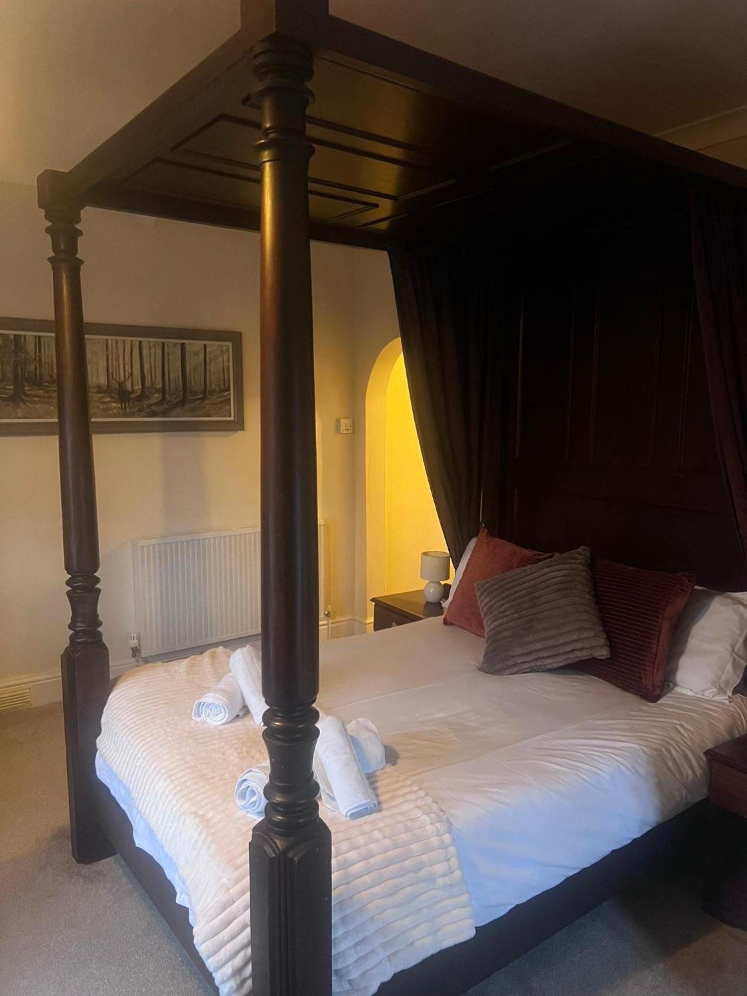 The Crown Hotel Lynton Eksteriør bilde
